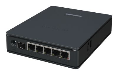 Routeur 5 ports Giga 1 SFP 2,5G Wifi 6 hAP ax S